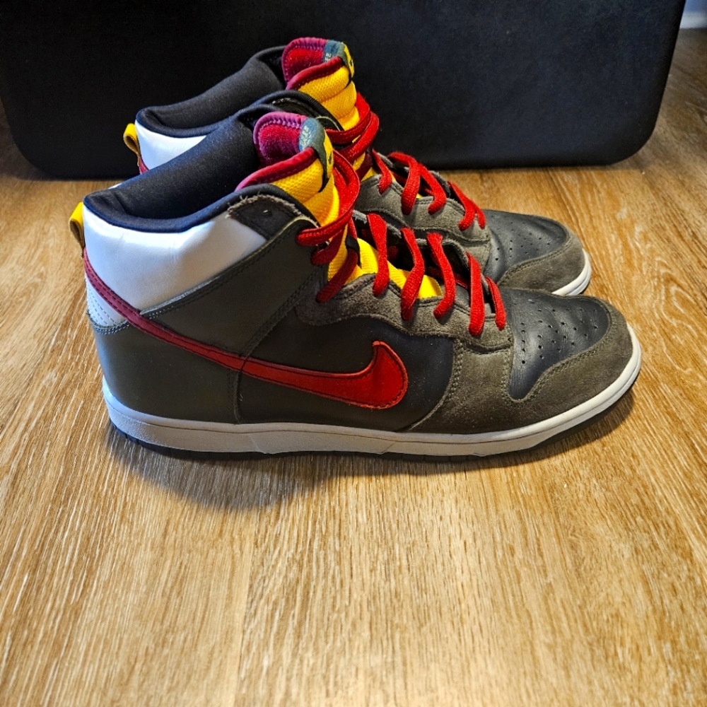 (Rare) 2004 Nike Dunks Boba Fett